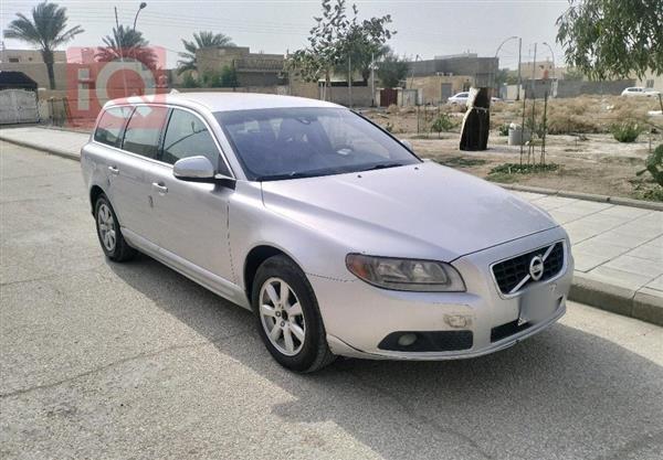 فولفو V70 2013 للبيع في العراق - السماوة